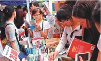 Hari Buku Vietnam: membina kebudayaan membaca buku Vietnam