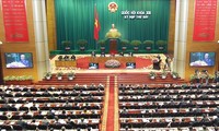 MN Vietnam melakukan perbahasan di grup tentang RUU mengenai Asuransi Sosial (amandemen)