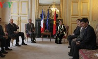 Perancis akan memberikan suara yang lebih kuat dalam masalah Laut Timur