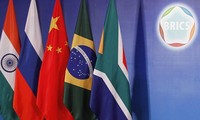 Blok  BRICS bersedia membentuk bank sendiri