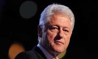 Mantan Presiden AS, Bill Clinton melakukan kunjungan di Vietnam