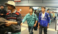 Menjamin pemberian bantuan kepada tenaga kerja Vietnam untuk pulang ke Tanah Air dari Libia