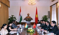 Hubungan persahabatan istimewa Vietnam-India menghadapi kemajuan-kemajuan baru