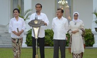 Presiden Indonesia, Joko Widodo mengumumkan susunan kabinet baru