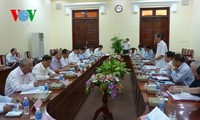 Rombongan kerja Sub-Komisi Dokumen Kongres Nasional ke-12 PKV bekerja di propinsi Binh Thuan  