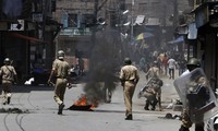 India: Bentrokan terjadi di Kashmir, sehingga menewaskan sedikit-dikitnya 9 orang