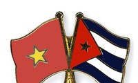 Memperingati ultah ke-56 Hari Nasional Republik Kuba