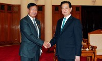 PM Vietnam, Nguyen Tan Dung menerima Menteri Informasi Myanmar, Ye Htut