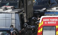 Polisi Perancis diserang