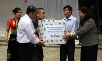  Wakil Ketua MN Vietnam, Tong Thi Phong melakukan kunjungan kerja di provinsi Lai Chau