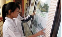 Pameran peta dan dokumen “Kepulauan Hoang Sa, Truong Sa milik Vietnam-  bukti-bukti sejarah dan hukum" di provinsi Ninh Binh