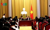 Presiden Vietnam, Truong Tan Sang melakukan pertemuan dengan para pekerja tipikal cabang permigasan