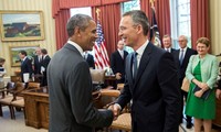 AS dan NATO berkomitmen melakukan kerjasama melawan IS
