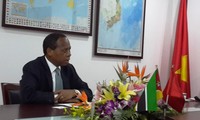 Memperingati ultah ke-40 penggalangan hubungan diplomatik Vietnam-Mozambik