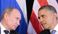 Pemimpin Rusia dan AS melakukan pembicaraan telepon tentang masalah-masalah panas di dunia