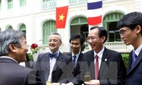 Memperingati ultah ke-226 Hari Nasional Republik Perancis di kota Hanoi