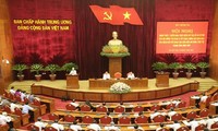 Memperkuat penggelaran secara berhasil-guna kepemimpinan Partai Komunis terhadap penjaminan keamanan dan ketertiban