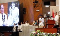 Presiden Filipina membacakan Pesan Nasional