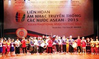 Acara penutupan Festival Musik tradisional negara-negara ASEAN tahun 2015
