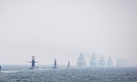 Tiongkok melakukan latihan perang dengan peluru sungguhan di Laut Hoatung