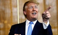 Milyarder Donald Trump terus menjadi fokus dalam perdebatan ke-2 dari Partai Republik