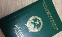 Memberikan bebas visa kepada orang Vietnam yang bermukim di luar negeri