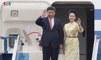 Sekjen, Presiden Tiongkok, Xi Jinping dan Istri tiba di Vietnam