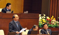 Hari kerja ke-2 Sesi interpelasi dan jawaban interpelasi pada Persidangan ke-10, MN Vietnam angakatan ke-13