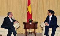 PM Vietnam, Nguyen Tan Dung menerima Wakil Perdagangan AS, Micheal Froman