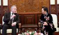 Vietnam dan Belarus memperkuat kerjasama antar-organisasi serikat pekerja