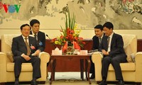 Jaksa Agung Rakyat Vietnam melakukan temu kerja dengan Jaksa Agung Rakyat Tiongkok