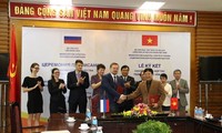 Acara penandatanganan kerjasama kebudayaan antara Vietnam dan Federasi Rusia