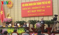 Ketua MN Vietnam, Nguyen Sinh Hung menghadiri Persidangan Dewan Rakyat Kota Hanoi