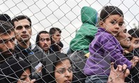 EU mengeluarkan ultimatum kepada Yunani tentang pengontrolan perbatasan