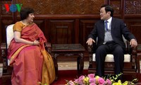 Vietnam bersedia menciptakan syarat bagi Grup-Grup besar dari India untuk memperluas investasi di Vietnam