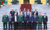 Presiden Vietnam, Truong Tan Sang menerima rombongan anak-anak pembasmi serdadu Amerika Serikat dari Vietnam Selatan