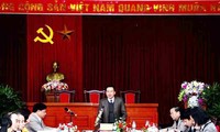 Memeriksa pekerjaan persiapan pemilihan anggota MN Vietnam angkatan ke-14 dan anggota Dewan Rakyat berbagai tingkat masa bakti 2016-2021 di daerah-daerah