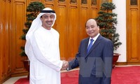 Memperkuat kerjasama di banyak segi antara Vietnam dan Uni Emirat Arab