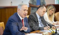 Israel dengan gigih menentang gagasan Perancis tentang perundingan damai Timur Tengah