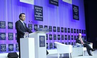 Forum Ekonomi Dunia Musim Panas menuju ke pendorongan ekonomi dunia tumbuh kuat