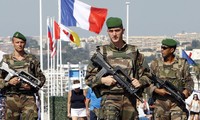 Majelis Tinggi Perancis sepakat memperpanjang masa 6 bulan lagi terhadap situasi darurat