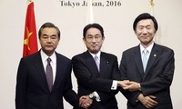 Menlu Tiongkok-Jepang-Republik Korea membahas usaha mempertahankan kerjasama trilateral