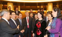 Ketua MN Nguyen Thi Kim Ngan menerima para Dubes dan Kepala Kantor perwakilan Vietnam di luar negeri