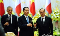 Presiden Republik Perancis, Francois Hollande mengakhiri dengan baik kunjungan kenegaraan di Viet Nam