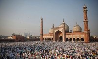 Lebih dari 1,5 miliar umat Muslim di dunia menyambut Hari Raya Idul Adha
