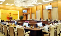 Komite Tetap MN Vietnam memberikan pendapat terhadap pekerjaan hukum