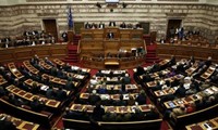 Parlemen Yunani mengesahkan langkah-langkah reformasi ekonomi baru