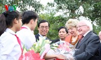 Presiden Irlandia dan Istri mengunjungi provinsi Quang Tri