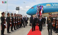 Sekjen KS PKV, Nguyen Phu Trong melakukan kunjungan persahabatan resmi di RDR Laos