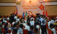 Komunitas orang Vietnam di Kamboja dan Aljazair menyongsong Hari Raya Tet 2017